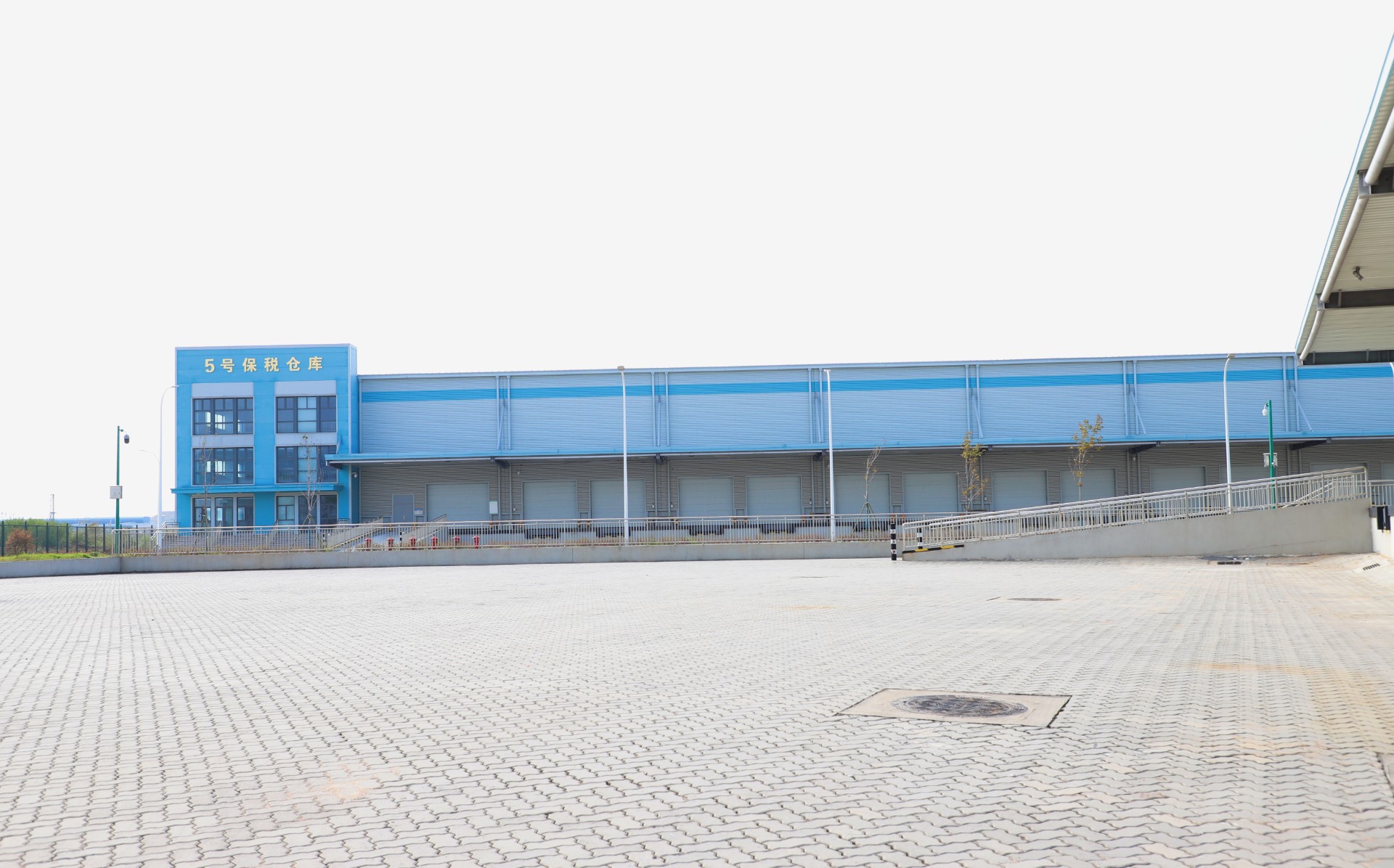 排序4图：5号保税客栈.jpg